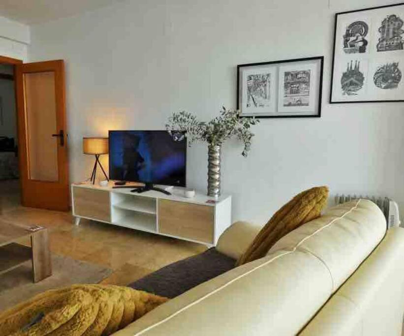 Lovely 2 Bedroom Apartment 2Nd Line To Beach El Albir Dış mekan fotoğraf